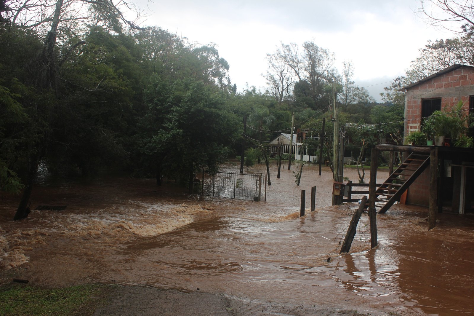 Pelo menos 300 famílias são afetadas pela chuva em Jaguari