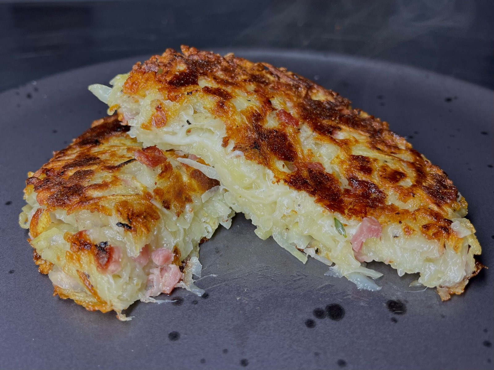 Batata rosti com queijo e bacon 