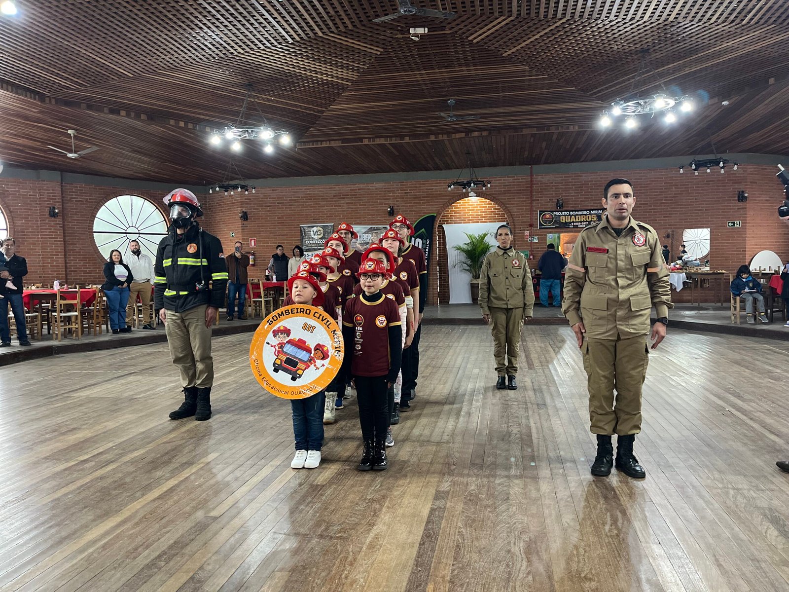 Projeto Bombeiros Civis Mirins forma sua 2ª turma