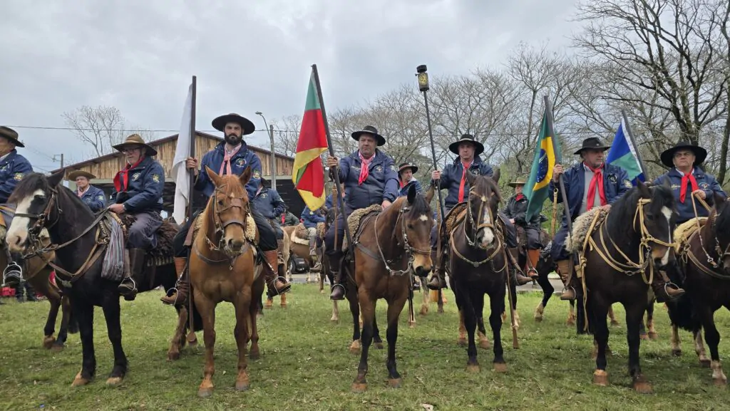 Chama Crioula chega a Passo Fundo após cavalgada de 270 km e abre caminho para os Festejos Farroupilhas