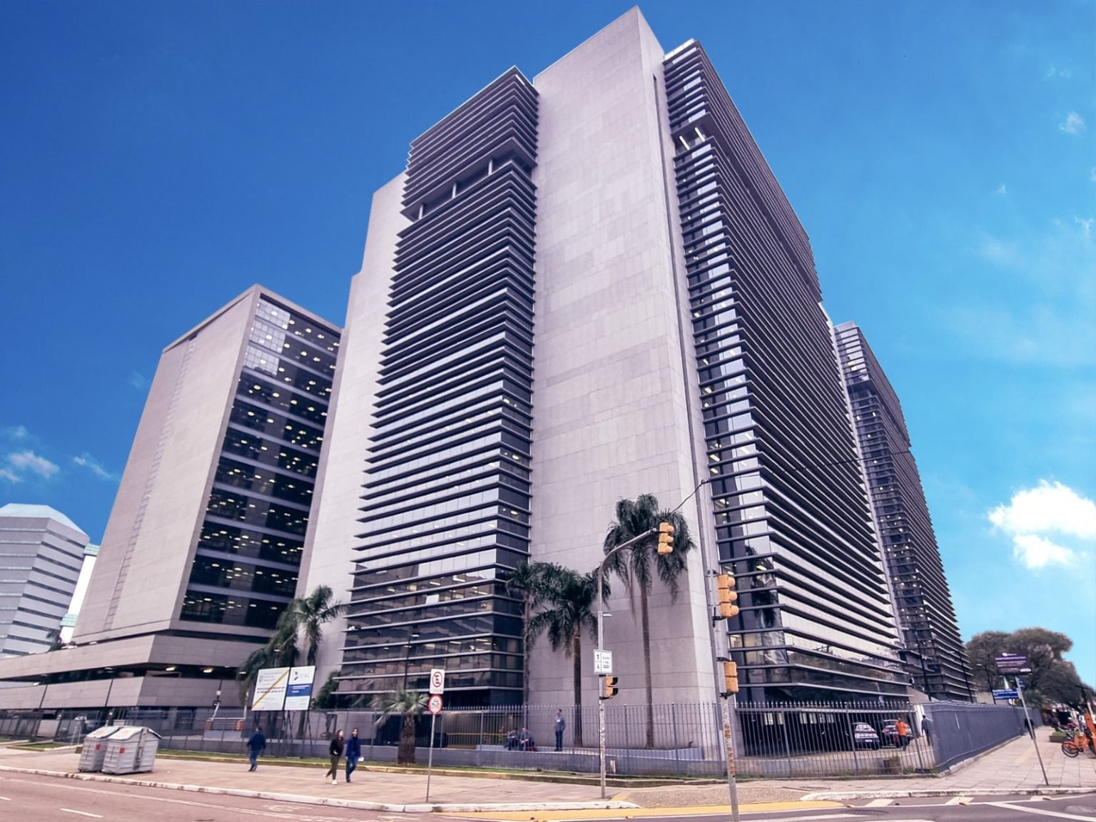 TJRS abre concurso com salários de até R$ 9,2 mil e provas em oito cidades gaúchas