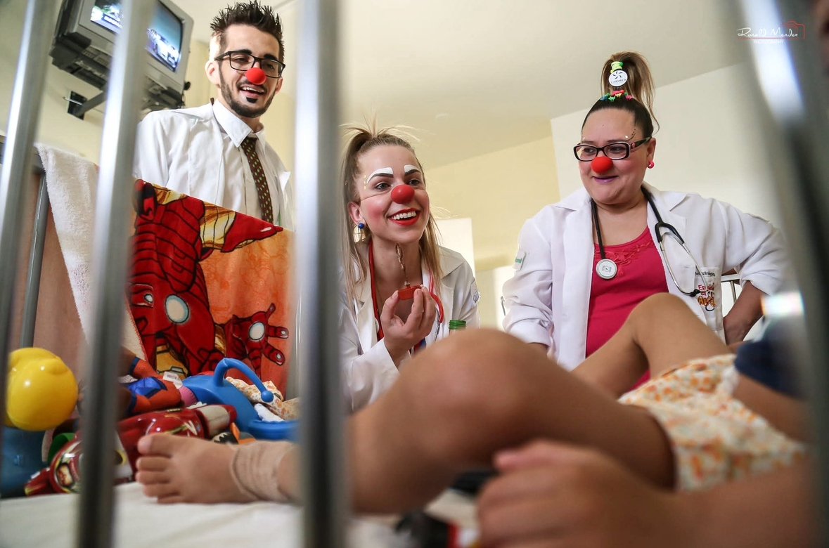 Nariz vermelho, coração aberto