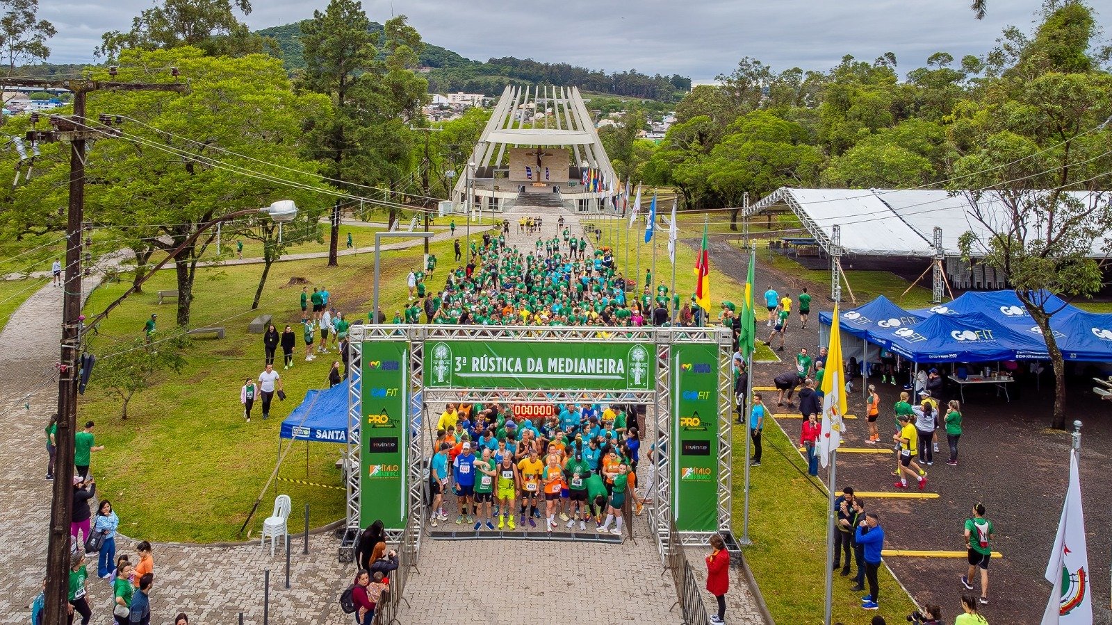 Fé e esporte dão o tom à 3ª Rústica da Medianeira