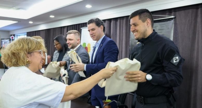 Apenados produzem ecobags para evento sobre enfrentamento ao racismo no sistema prisional