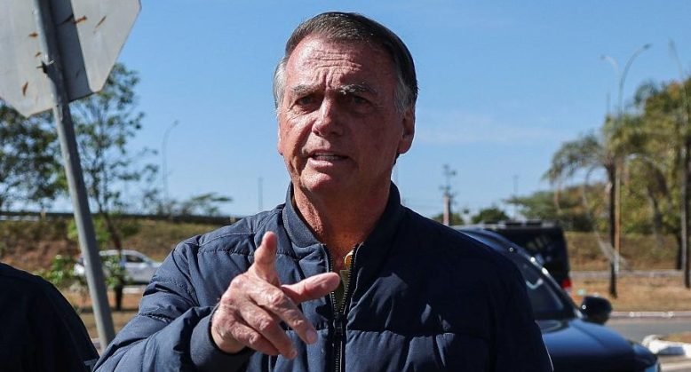 Medidas do STF contra Bolsonaro antecipam afastamento e pressionam sucessão para 2026