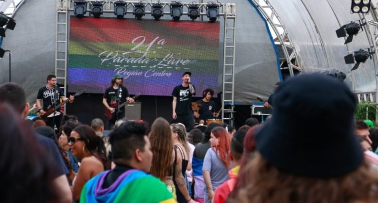Parada Livre celebra diversidade e respeito na Gare
