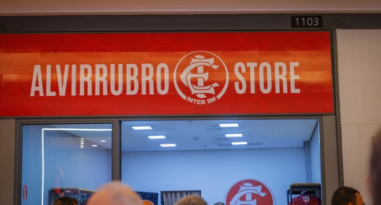 Inter-SM inaugura a “Alvirrubro Store” no Shopping Praça Nova