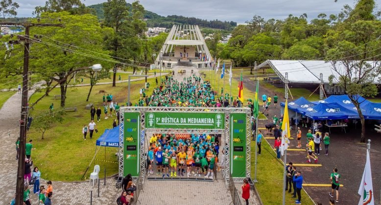 Fé e esporte dão o tom à 3ª Rústica da Medianeira
